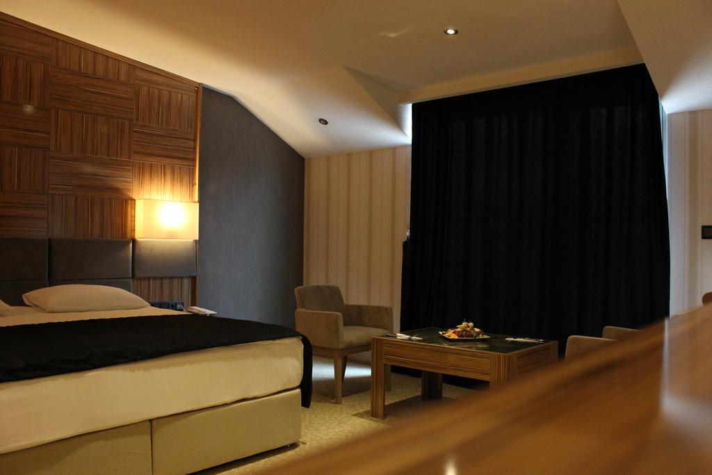 Neba Royal Hotel Samsun Quarto foto